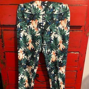 Tropical cropped yoga leggings